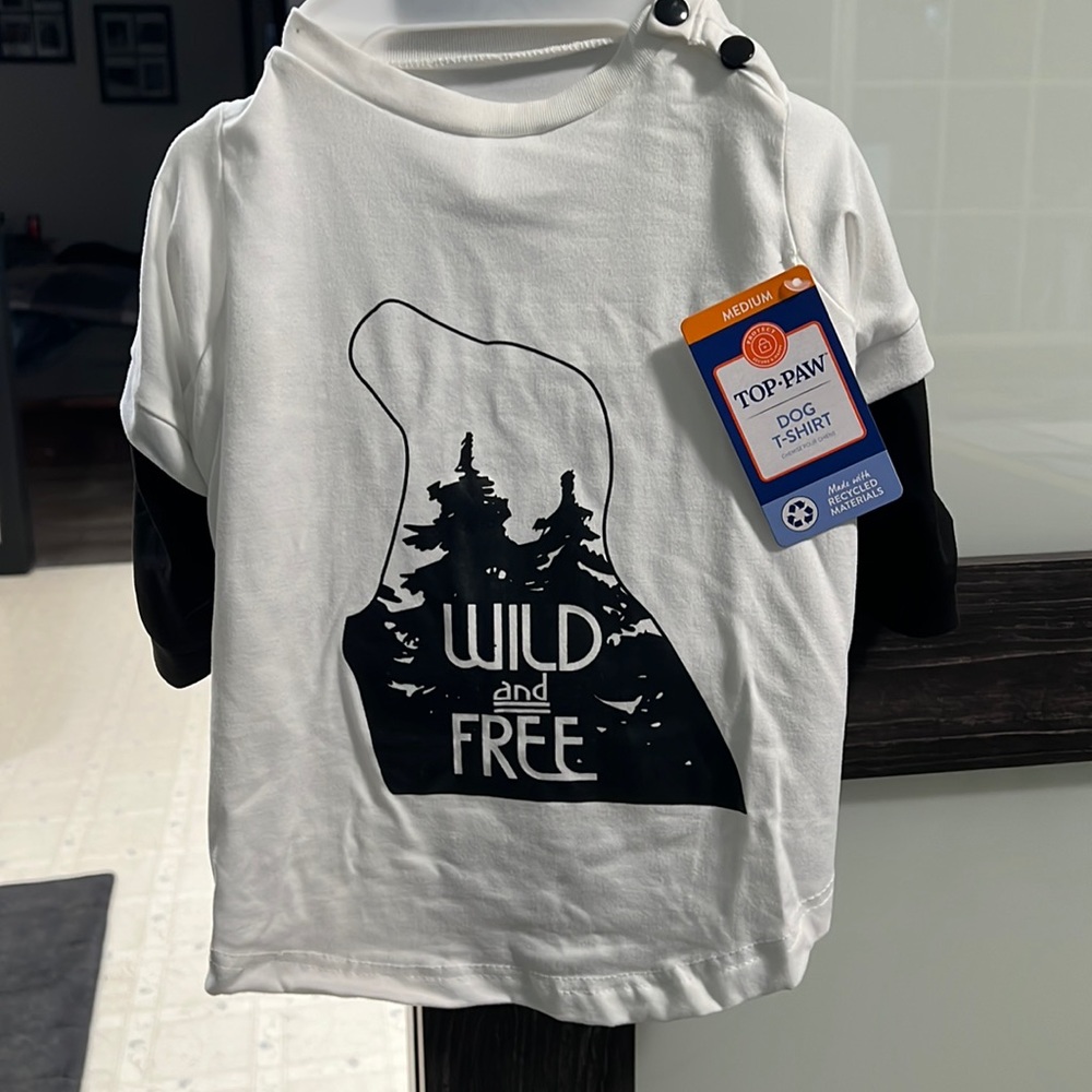 Wild and free dog T-shirt